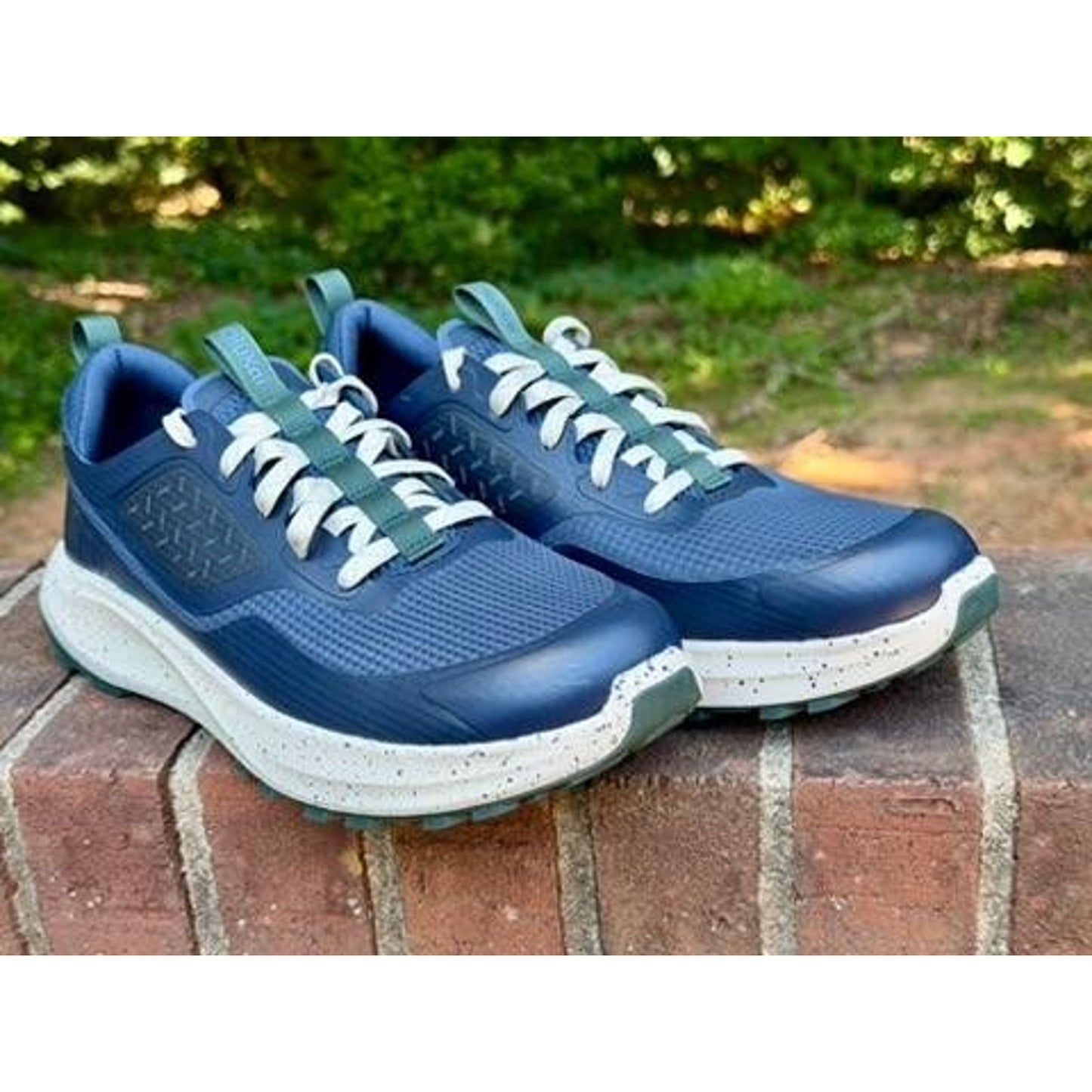 OluKai Makiki Mens Blue All-Terrian Trail Hiking Casual Shoes Size 11