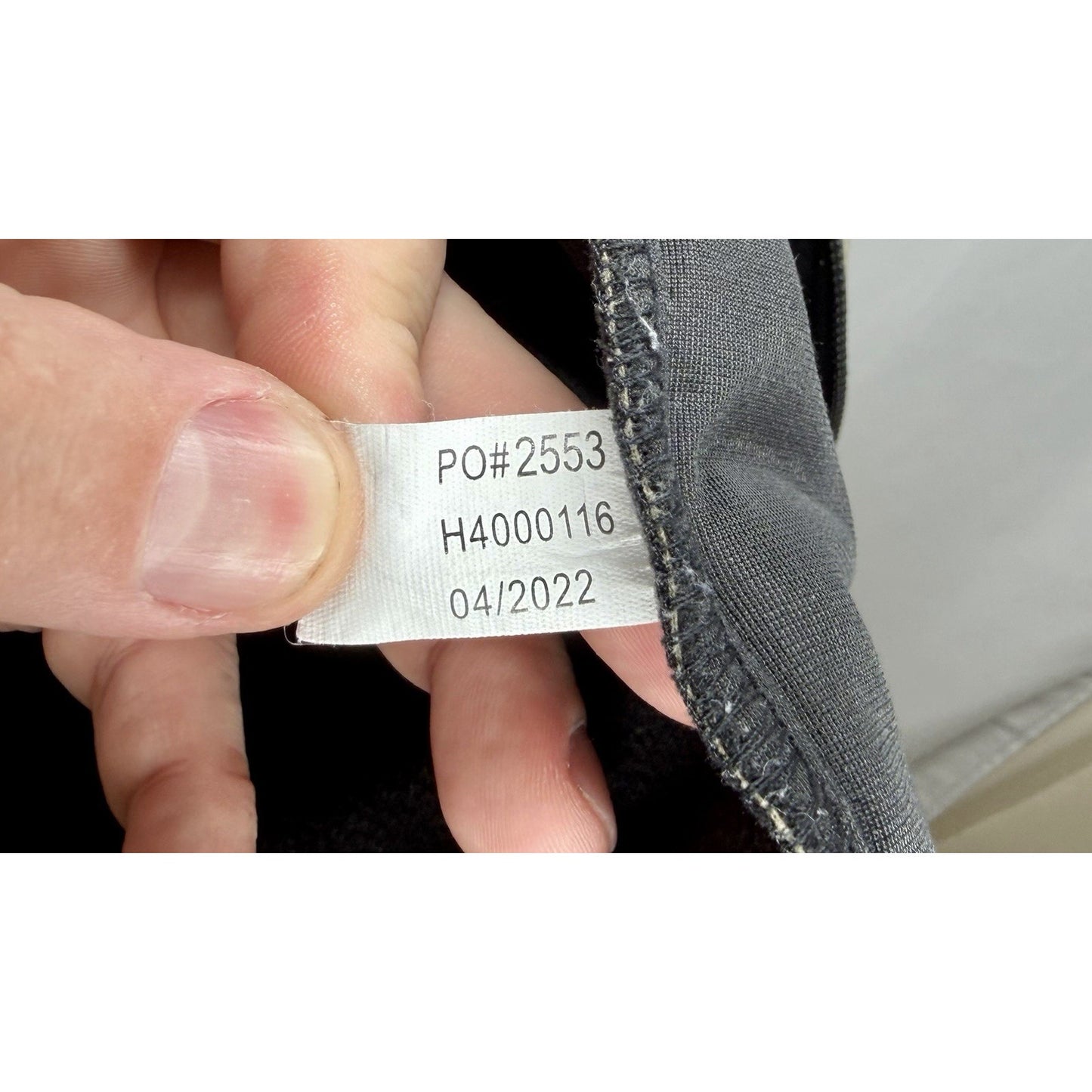 HUK CROSSLAKE WINDBLOCK JACKET / MEN’S SIZE LARGE / OLIVE-BLACK