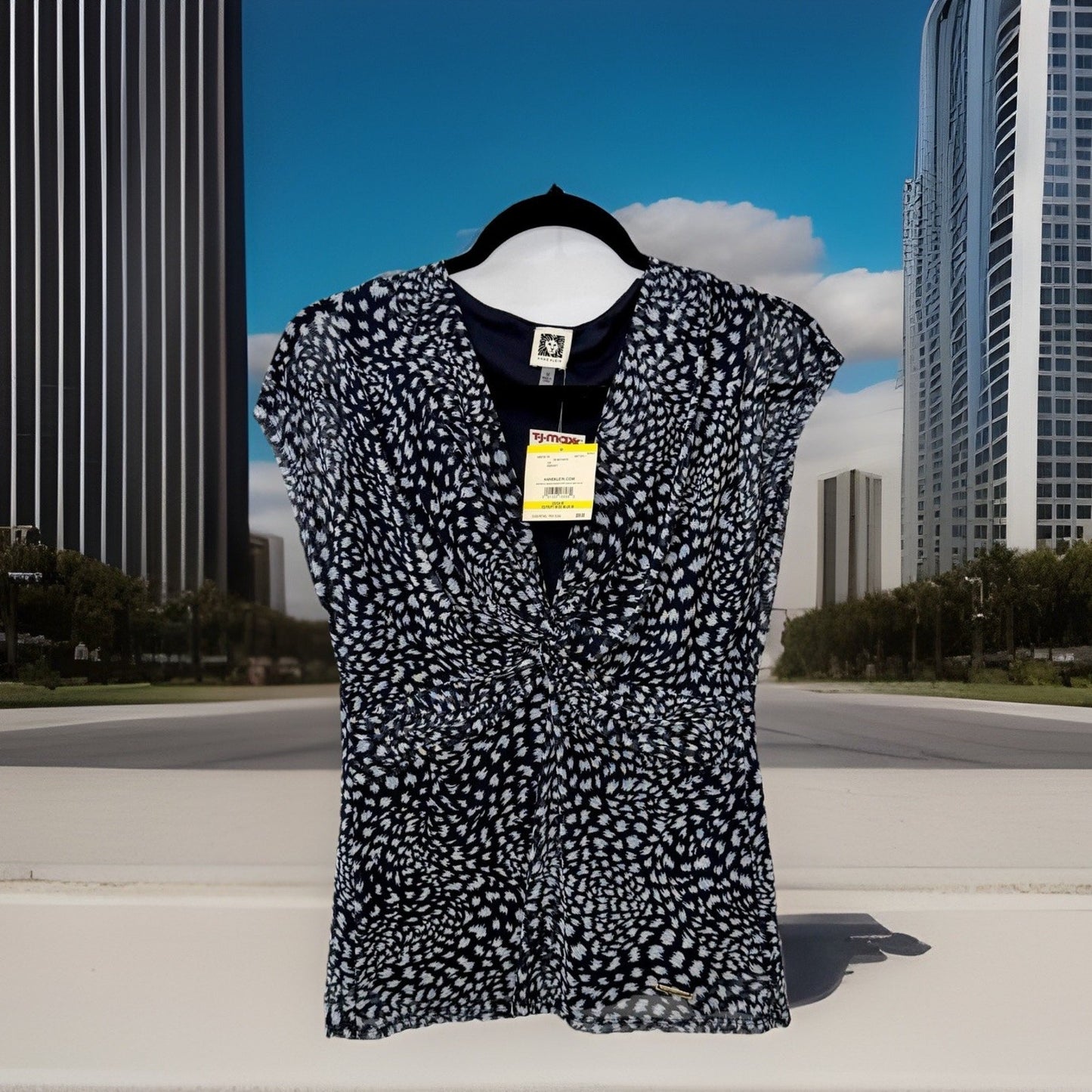 NWT Women’s ANNE KLEIN Black Polka Dot Jersey Sleeveless Top Size Medium