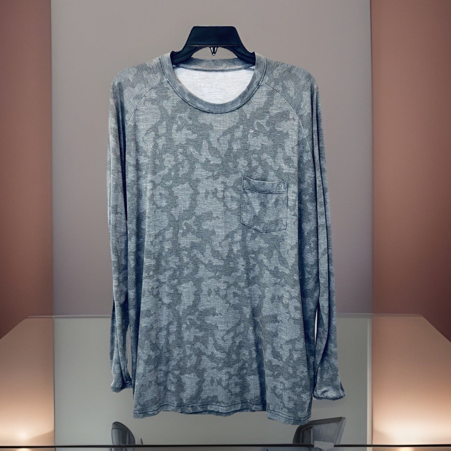 Huk Fishing Shirt Men’s Large Blue Camouflage Performance Outdoor Fishing