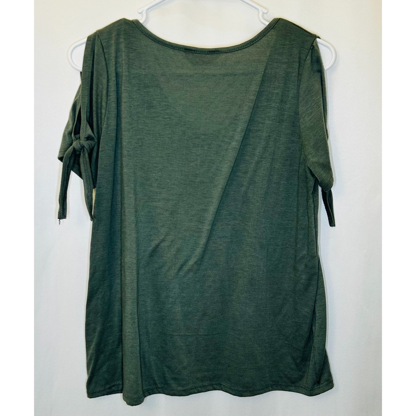 SJS Top Women’s Medium Short Sleeve Green Pullover Cool Shoulder Casual Preppy