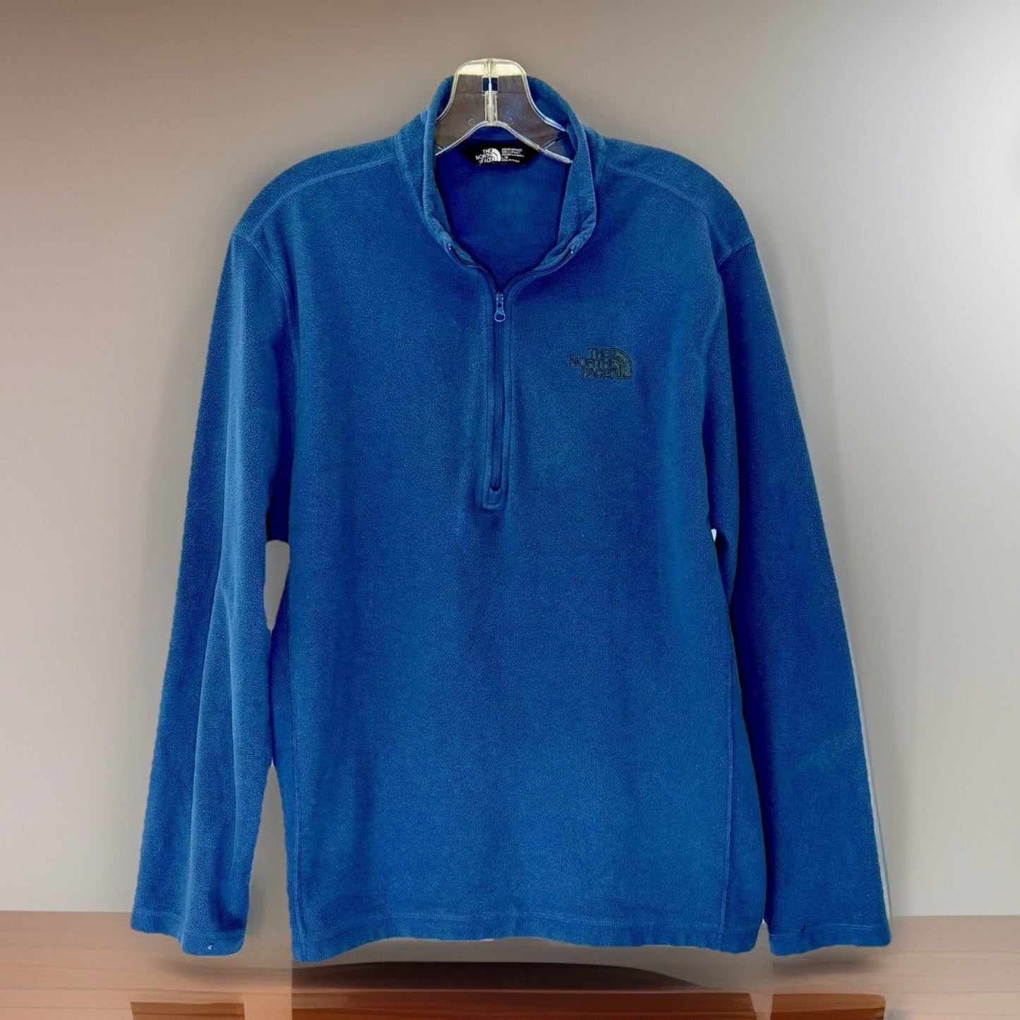 The North Face Men's Large Fleece Blue Long Sleeve Pullover Half Zip