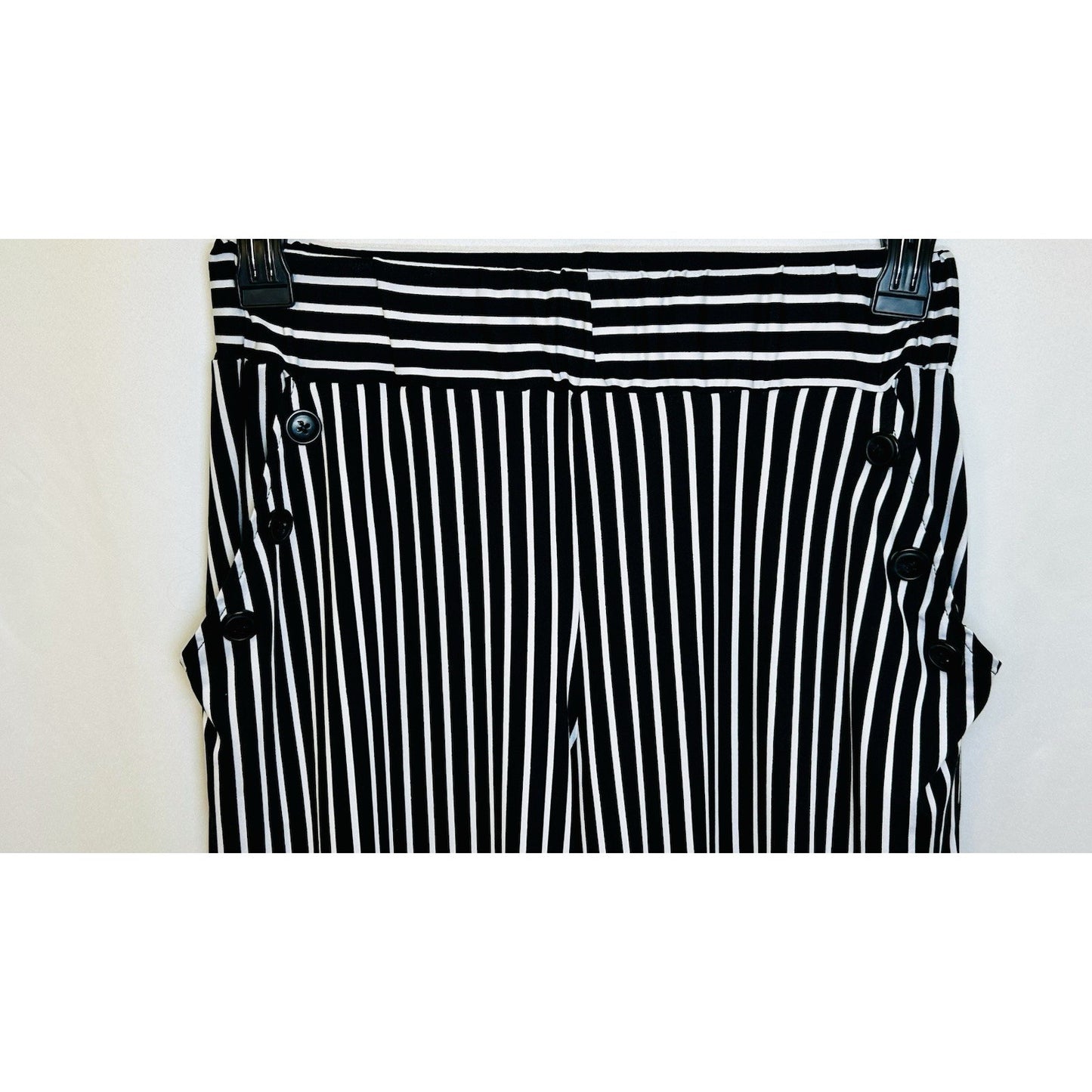 Robert Louis Stretchy Pants White/Black Pen Stripe Size M Pull On Wide Leg