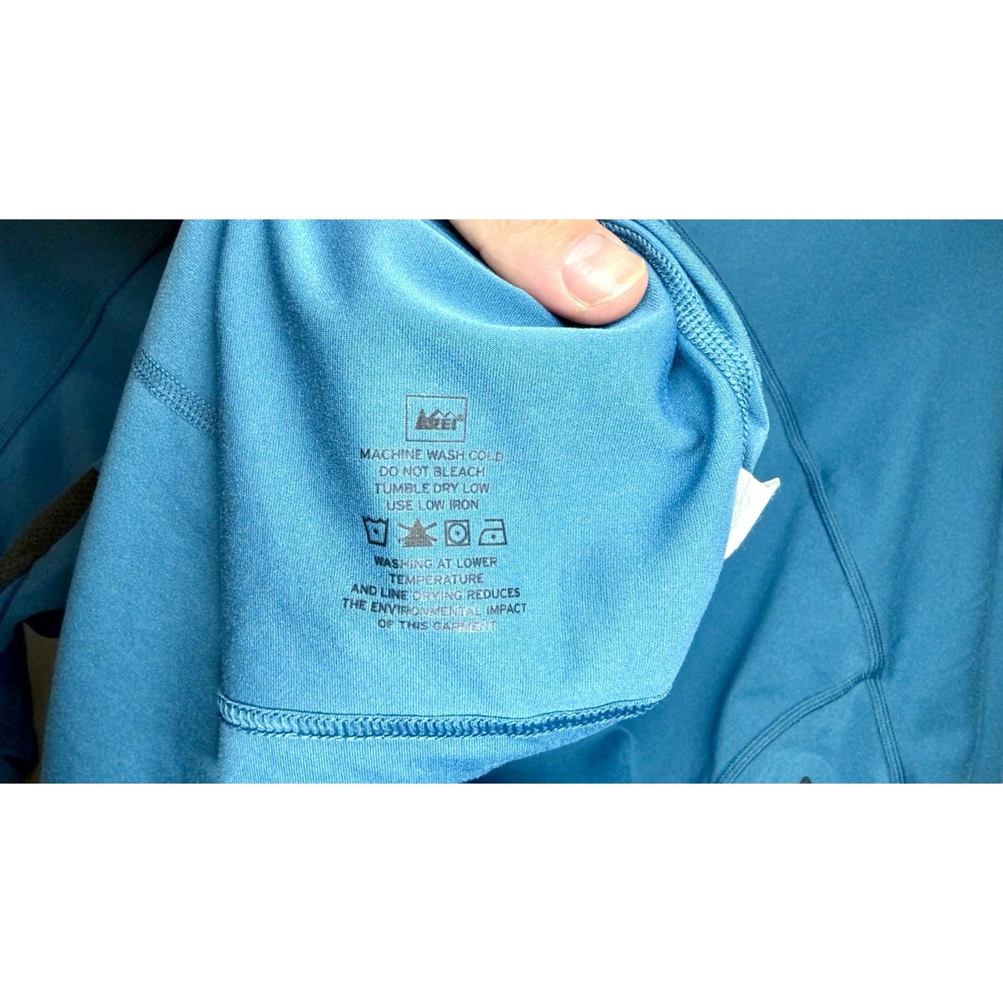 REI Portal Men’s Large Blue Pullover Half Zip Long Sleeve Hiking Outdoors Earbud