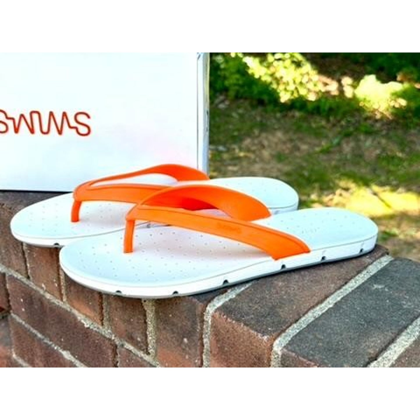 Swims Breeze Thong Sandals Mens Size 11 Orange White Gray Flip Flops New in Box