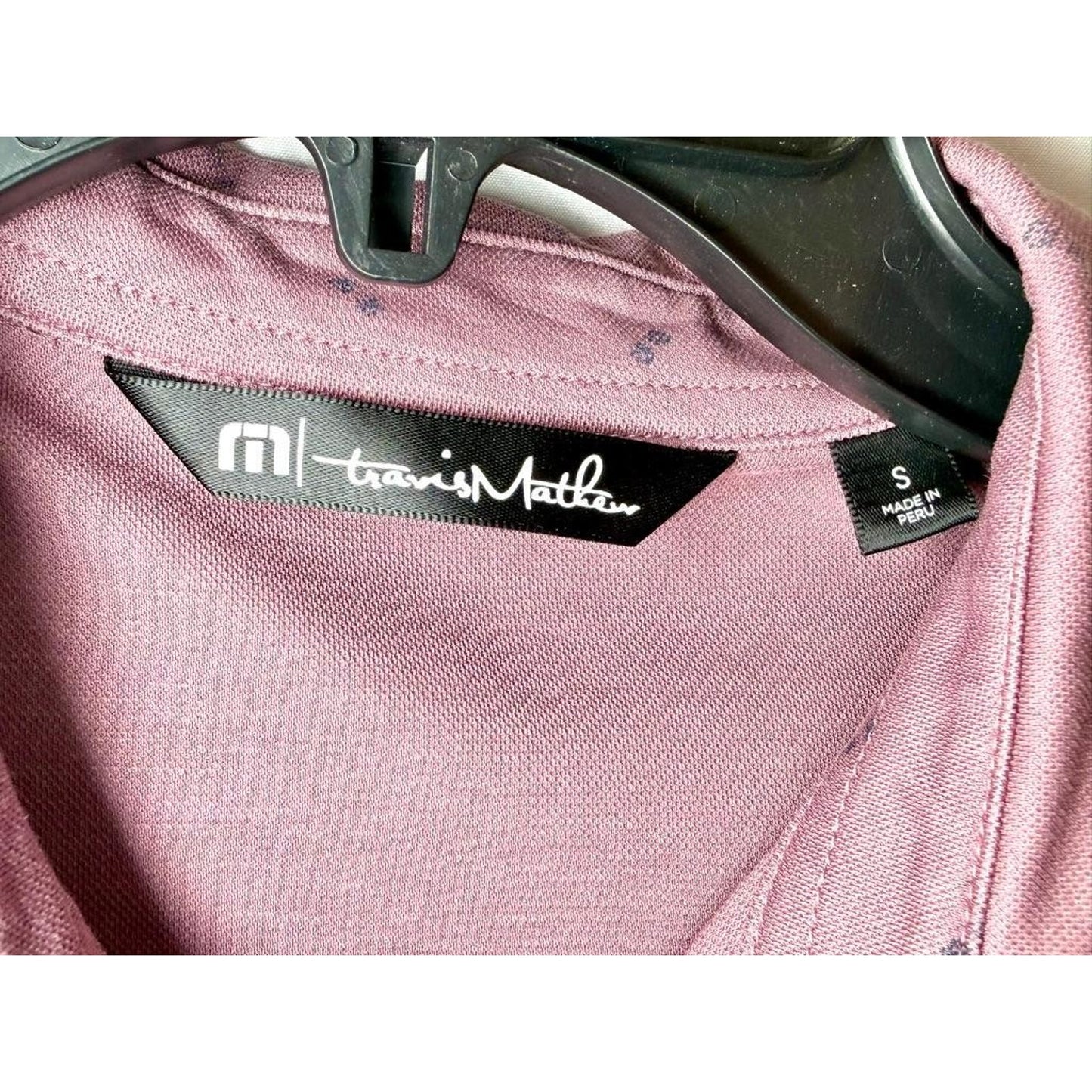 TravisMathew Polo Shirt Mens Small Pink Geometric Print Short Sleeve Golf Tee