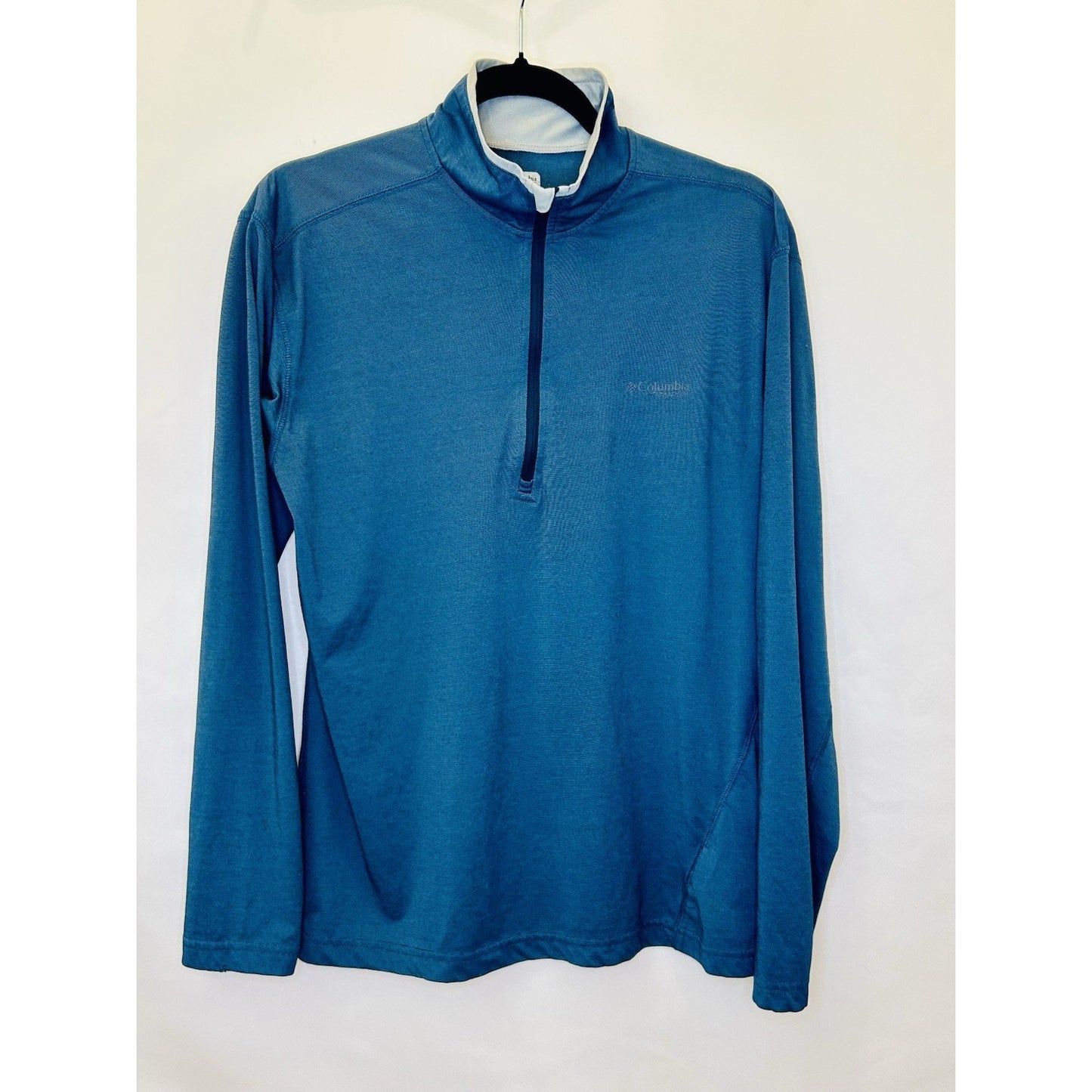 Columbia Titanium Series 1/4 Zip Up Blue Pullover - Men’s Medium