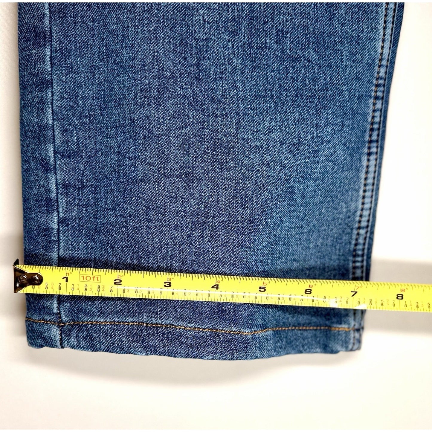 True Craft Athletic Fit Jeans Men’s 36x30 Jeans (Measures 36x26) Medium Wash