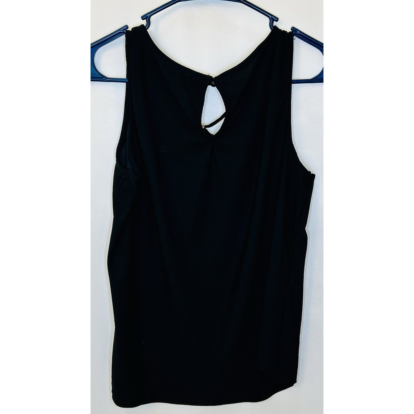 AUW Light Weight Short Sleeve Gold Detail at Neckline Black