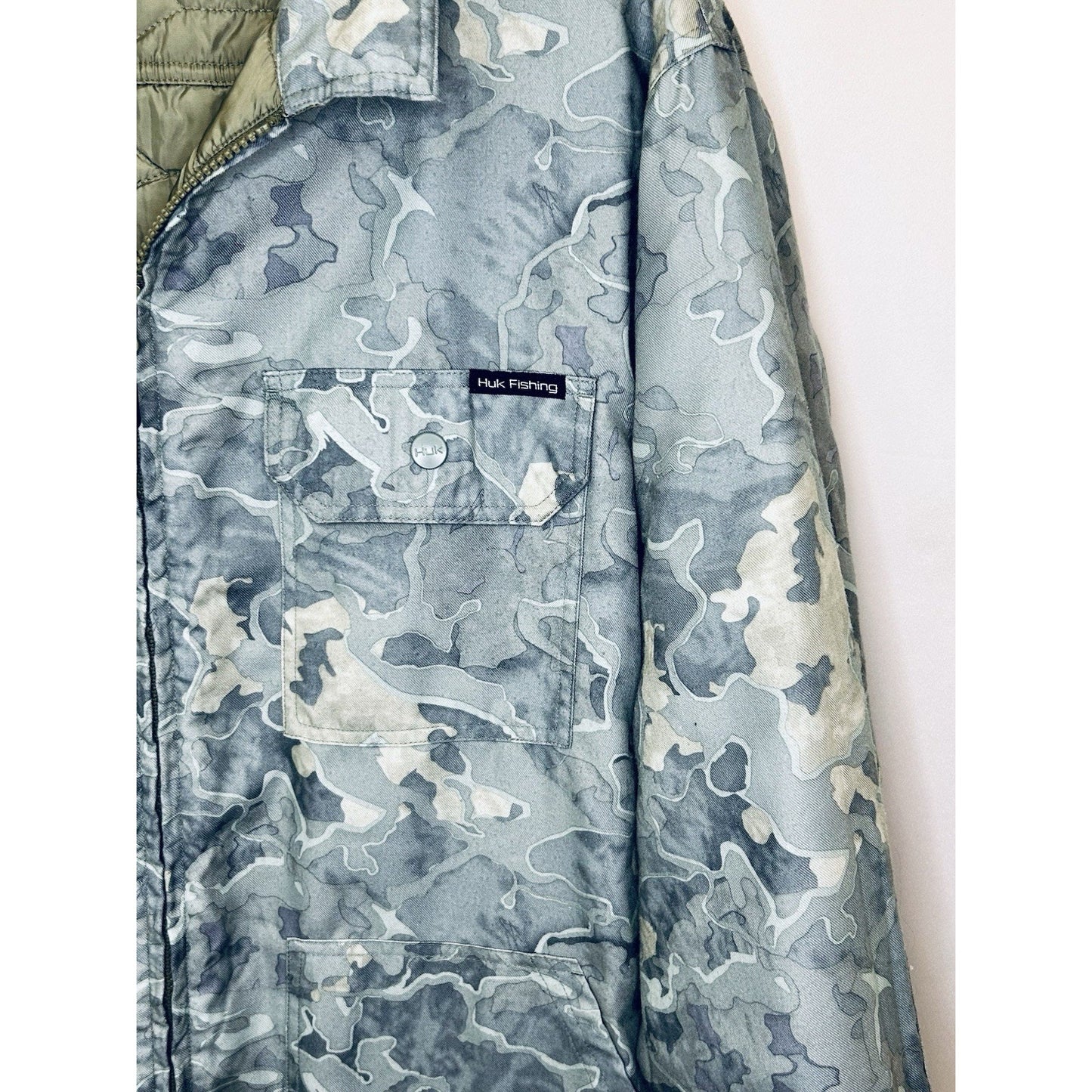 HUK Ballast Reversible Jacket Mens Large Quilted Fishing Water Resistant Outdoor