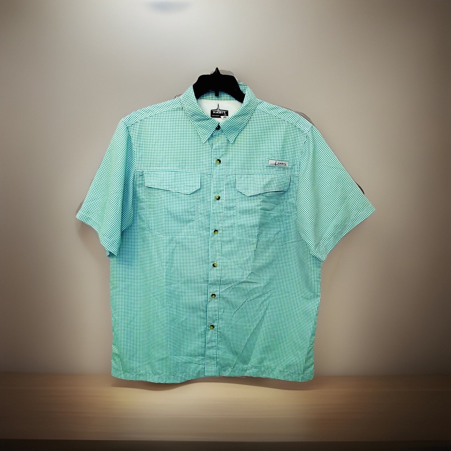 Habit Shirt Mens Medium 40+ Solar Factor Outdoor Fishing Button Gingham Plaid