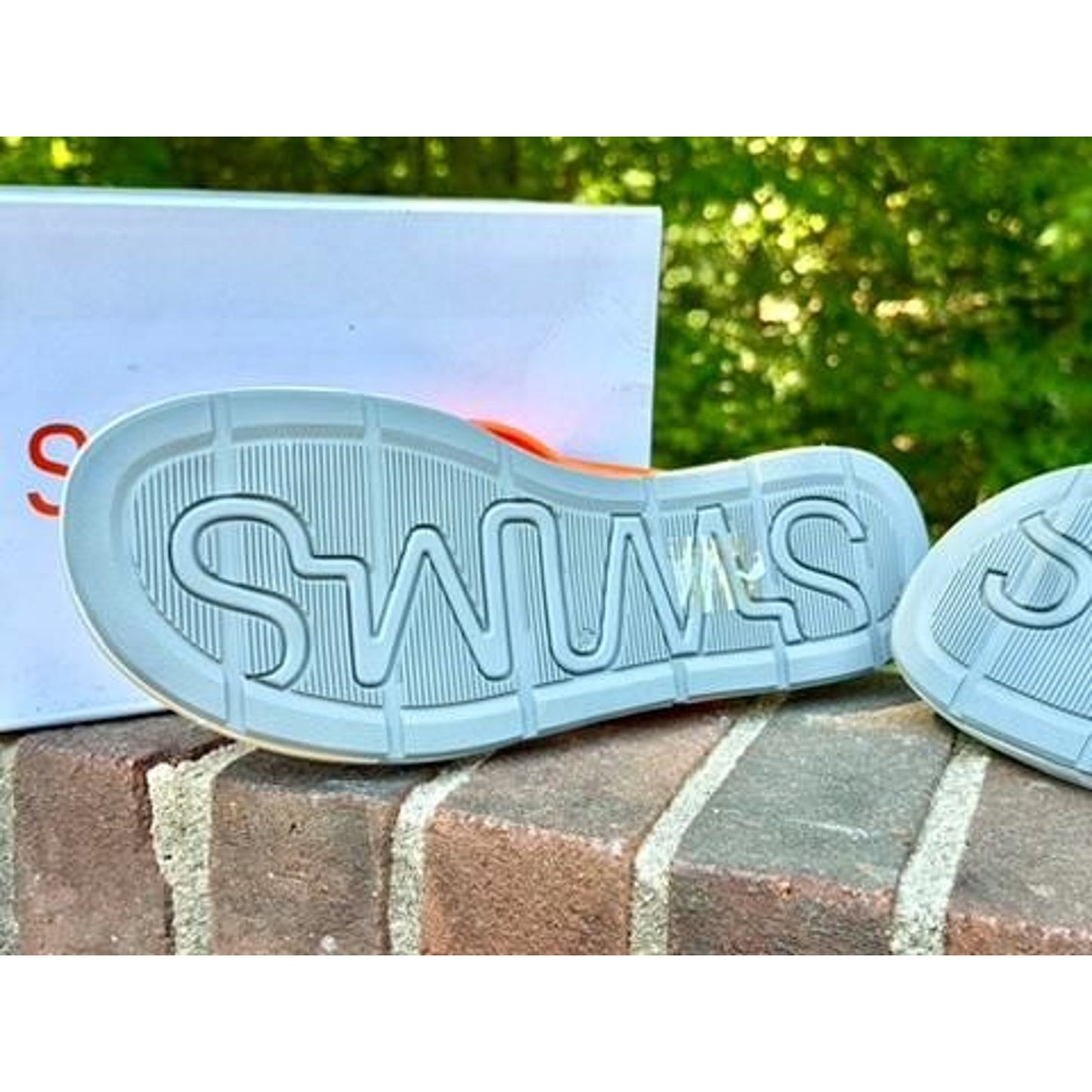 Swims Breeze Thong Sandal Mens Size 10 Orange White Gray Flip Flops 21287-589-10