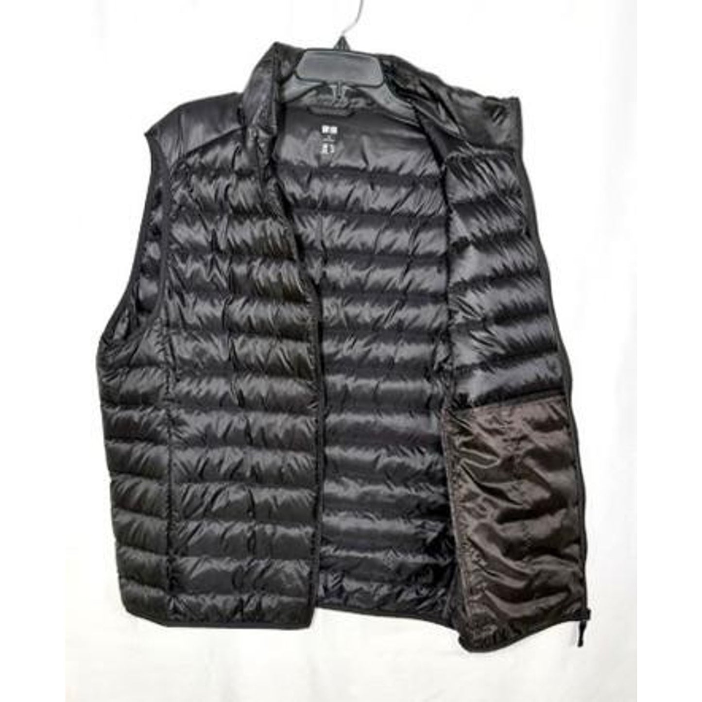 Uniqlo Ultra Light Down Vest Mens XL Black Puffer Full Zip Water Repellent