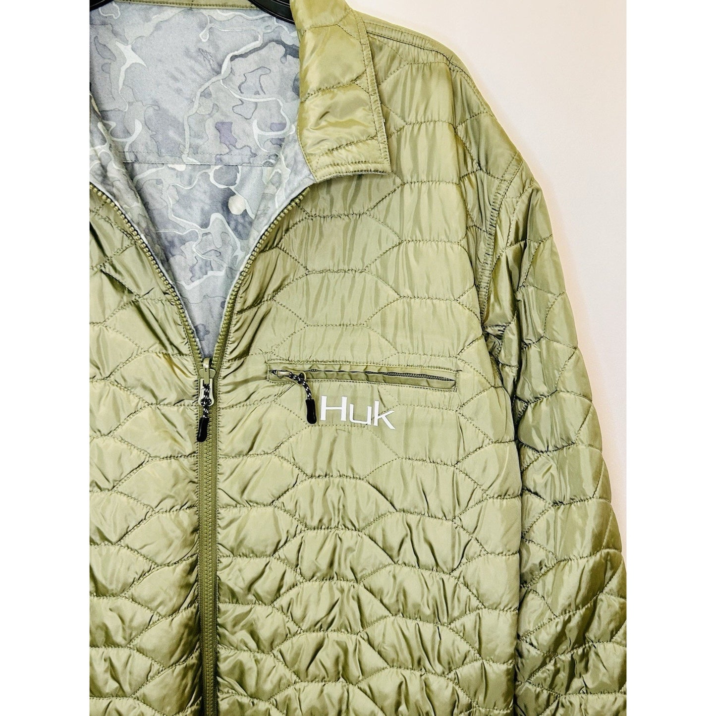 HUK Ballast Reversible Jacket Mens Large Quilted Fishing Water Resistant Outdoor