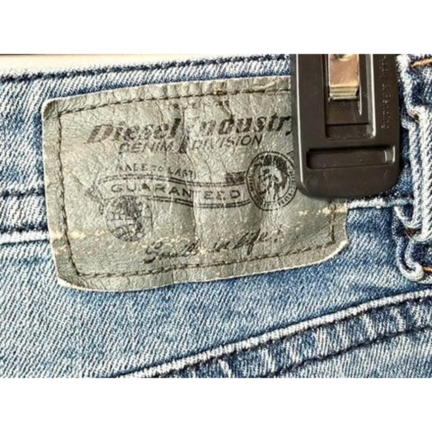 Diesel Buster Slim Tapered Jeans Mens 36x32 Blue Stretch Denim Wash C853P
