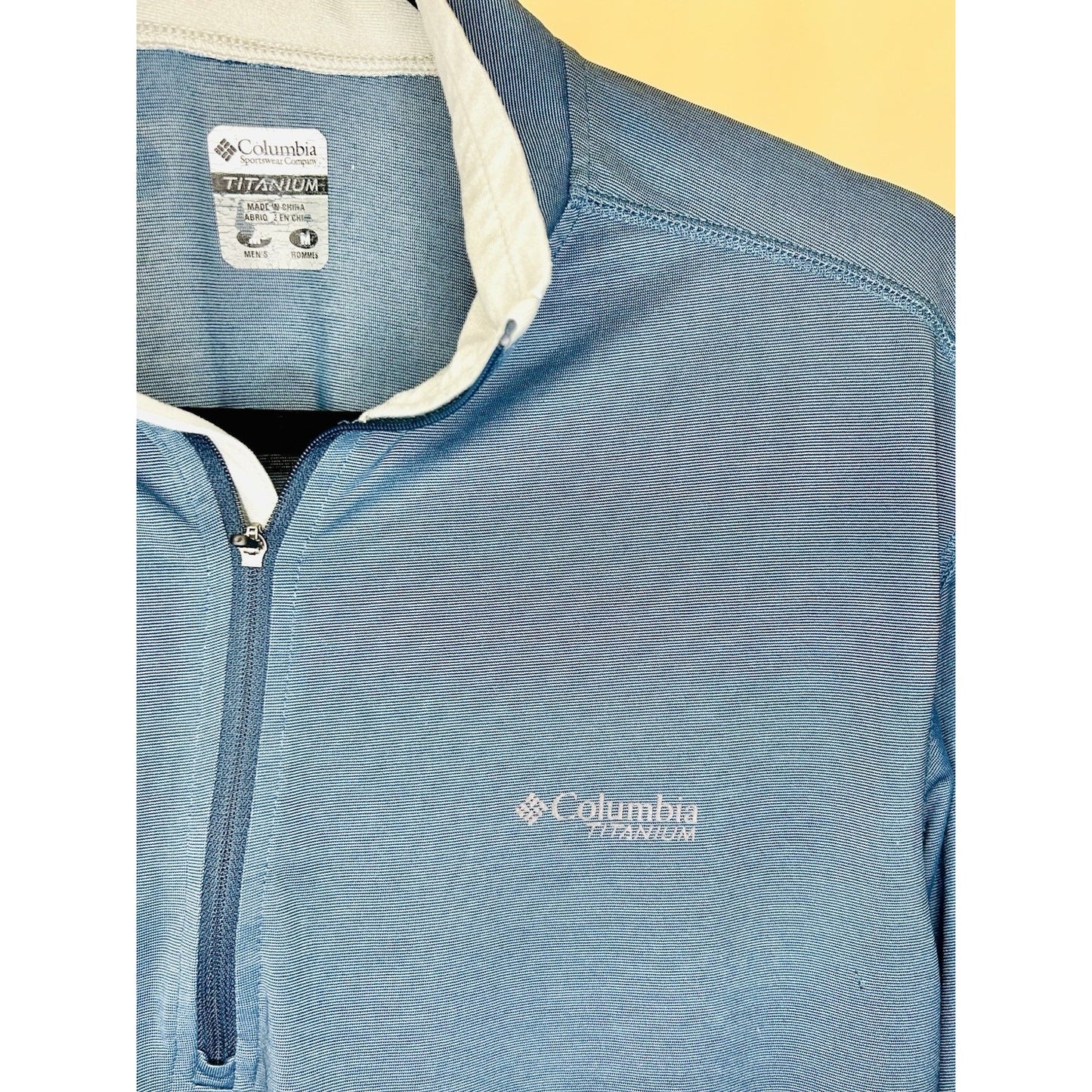 Columbia Titanium Series 1/4 Zip Up Blue Pullover - Men’s Medium