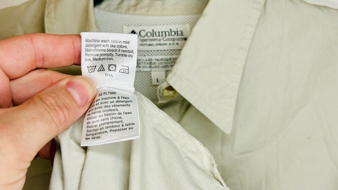 Columbia PFG Beige Long Sleeve Fishing Shirt Mens Size Large Vented Outdoors `