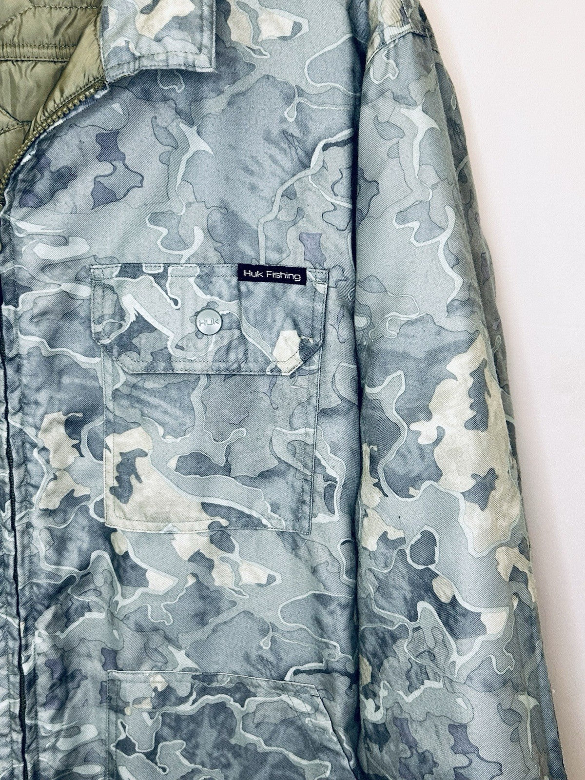 HUK Ballast Reversible Jacket Mens Large Quilted Fishing Water Resistant Outdoor