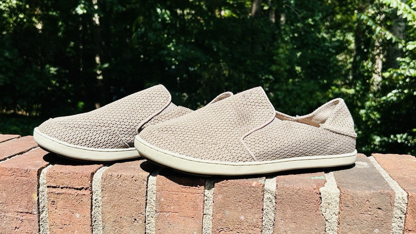 OLUKAI Nohea Mesh Men’s Slip On Sneakers Color Tan Size 9.5