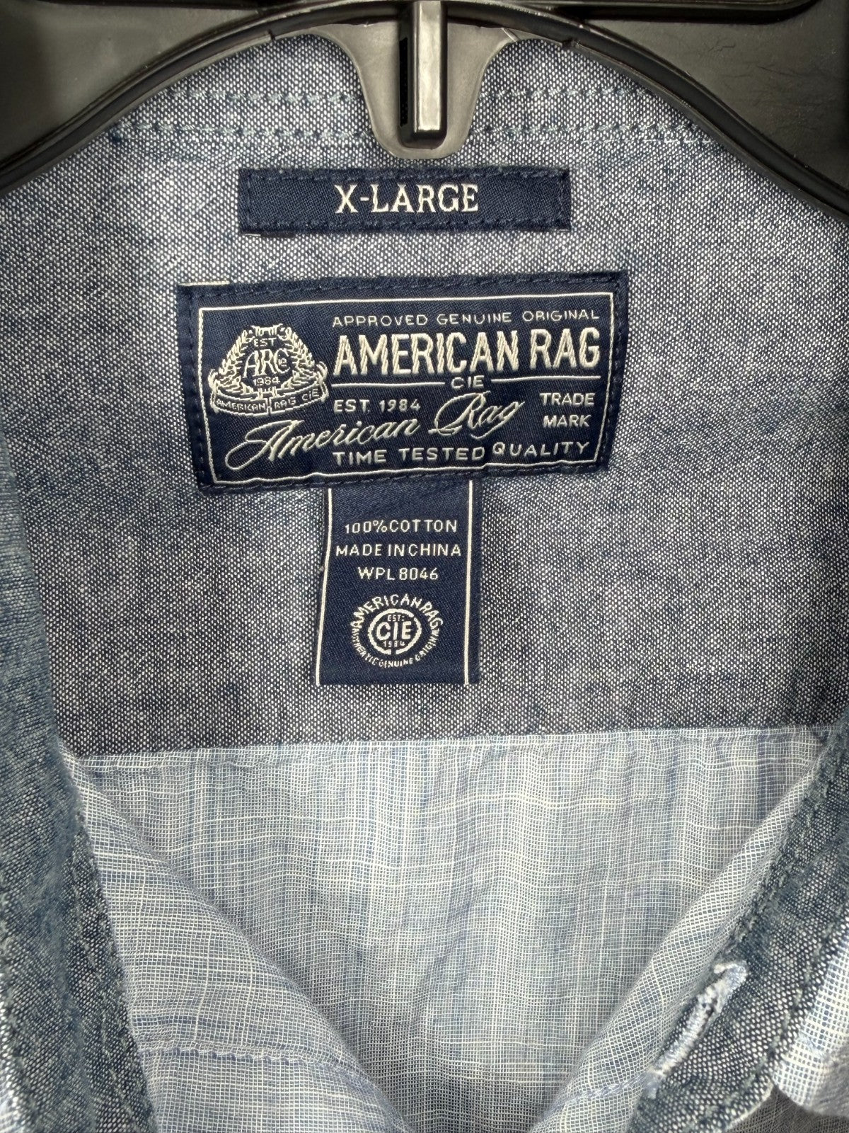 American Rag Mens Shirt XL Blue Chambray Crosshatch Long Sleeve Double Pocket