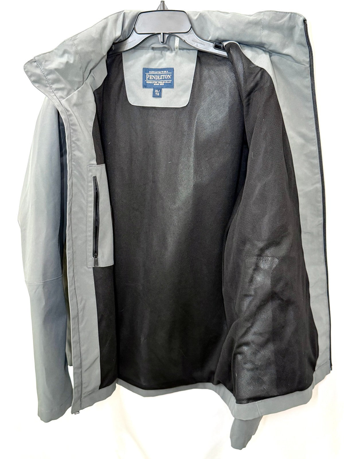Pendleton Men's XL Gray Lightweight Full Zip Seam Seal Hooded Softshell Jacket