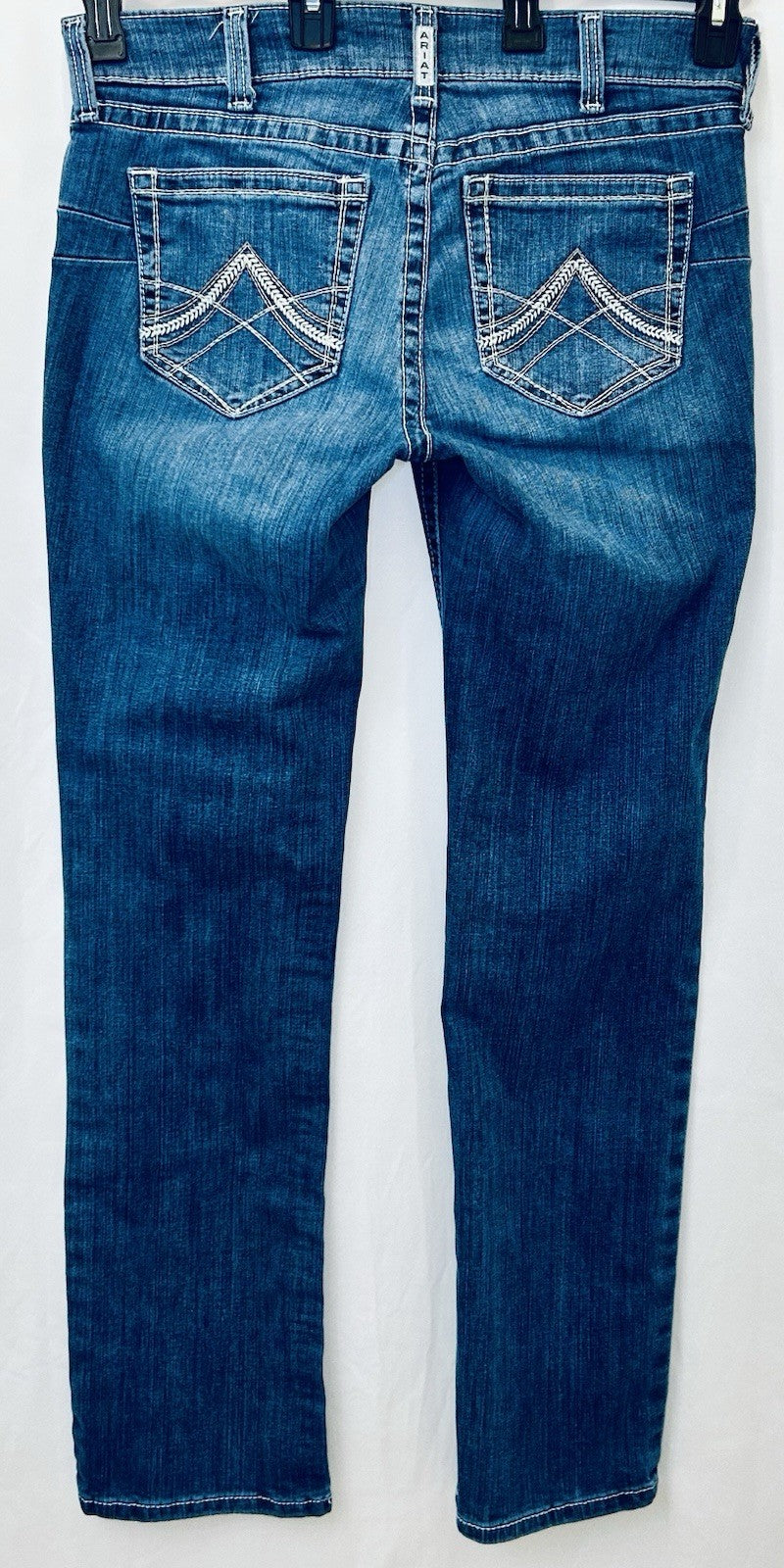 Ariat Real Denim 30L MidRise Straight Jeans | Medium Wash | *Measured To 31x34*