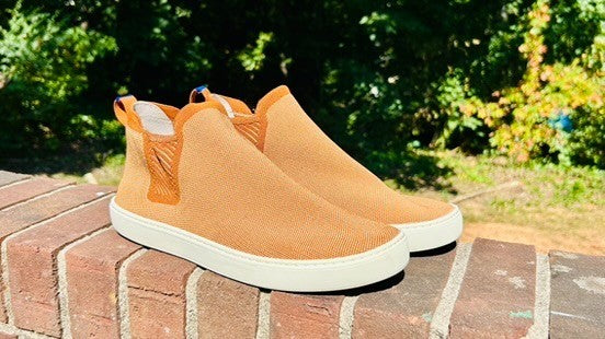 Rothy's Shoes Chelsea Boot Sneaker in Fawn Amber Brown / Size W12.5 & Men's 11