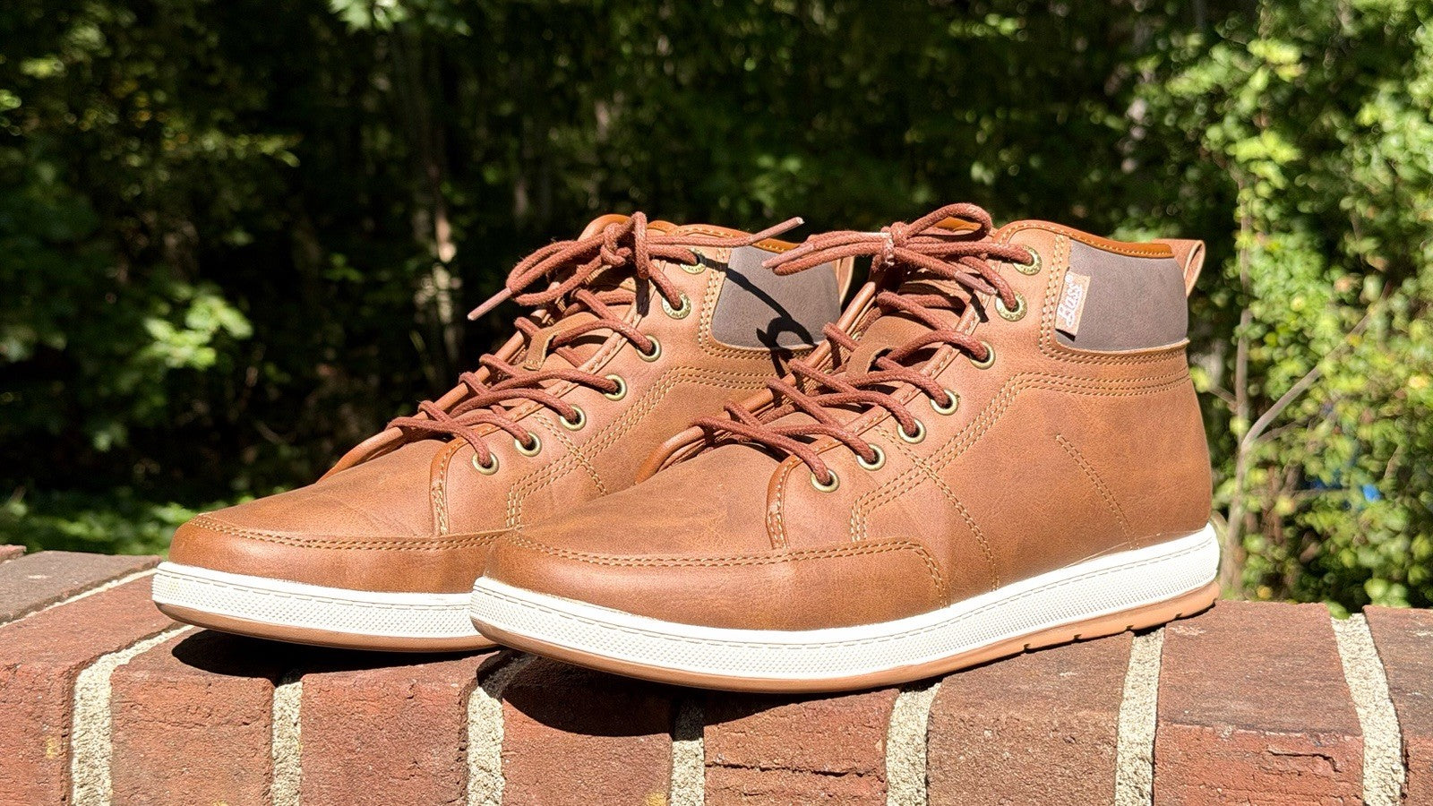 Men’s G. H. Bass & Co. Hi Top Sneakers EUC Shoes Synthetic Upper Brown 10 casual