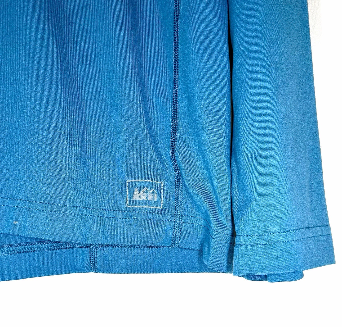 REI Portal Men’s Large Blue Pullover Half Zip Long Sleeve Hiking Outdoors Earbud