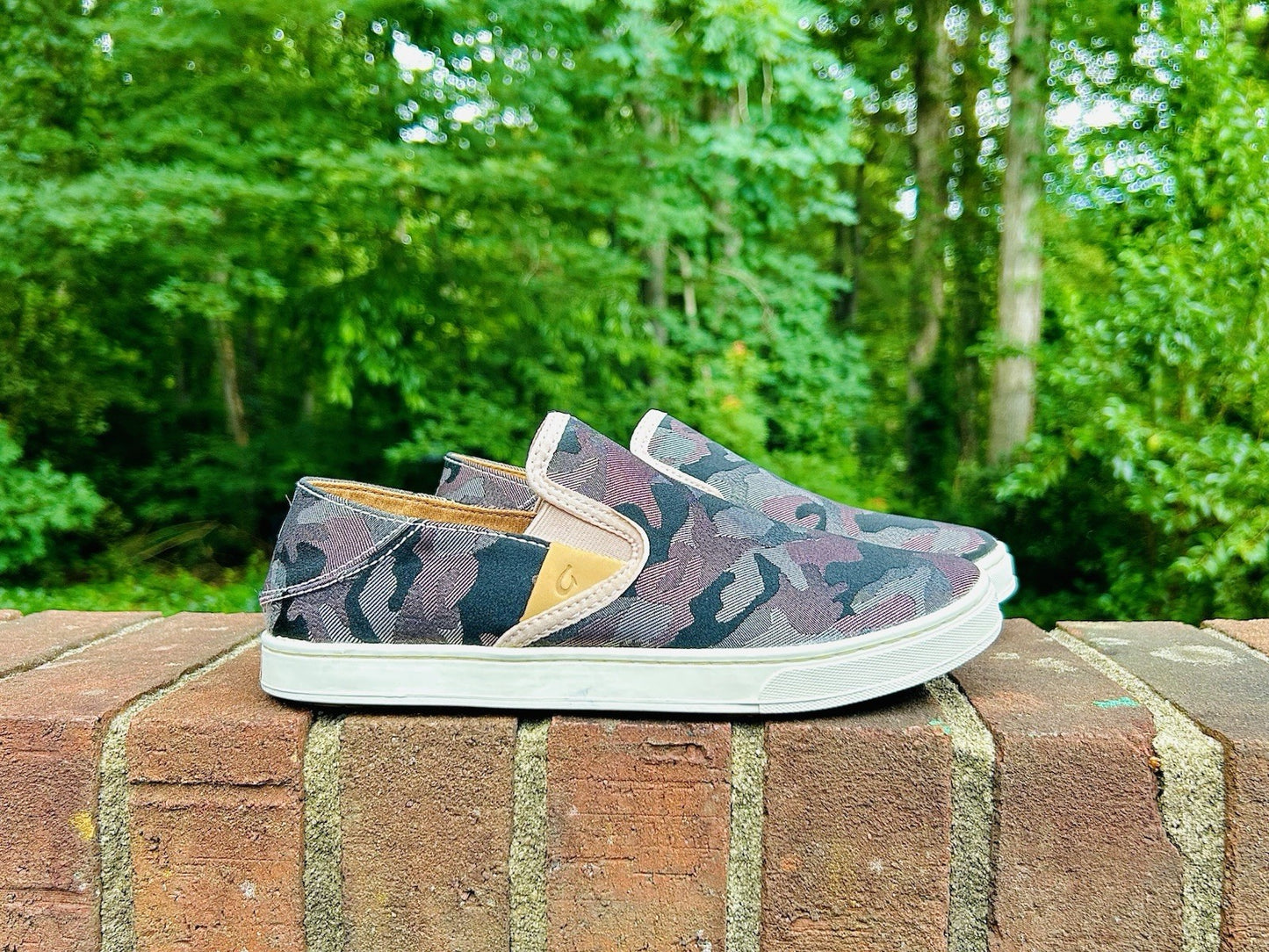 OluKai Pehuea Pa'i Ke Au Camo Slip On Sneakers Women's 7 - Slip On - Hide Heel