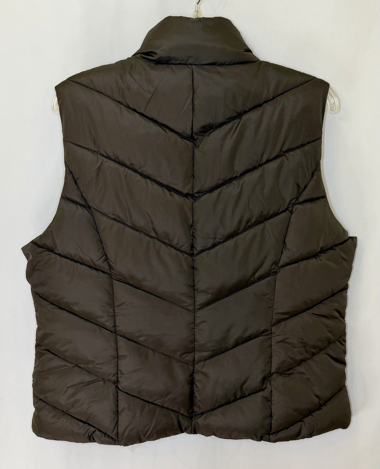 NWT Cole Haan Signature Chevron Quilted Vest / Women’s Large / Chocolate