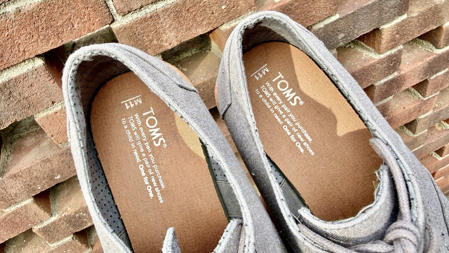 TOMS Brogue Oxford Men’s Size 11 - Dary Gray Leather/Washed Canvas - New w/o Box