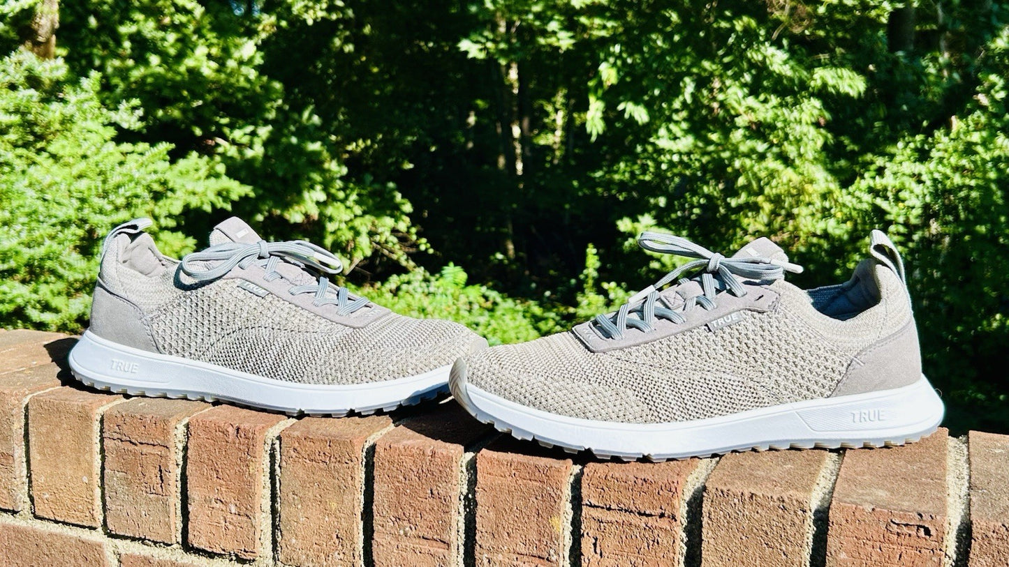 NIB TRUE LINKSWEAR All Day Knit 3 Spikeless Golf Shoes / Legend / Men’s 12