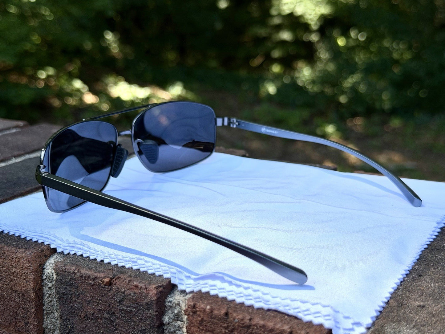 SUNGAIT 2458 Men's Rectangular Aviator Sunglasses Polarized Grey Lens Gunmetal