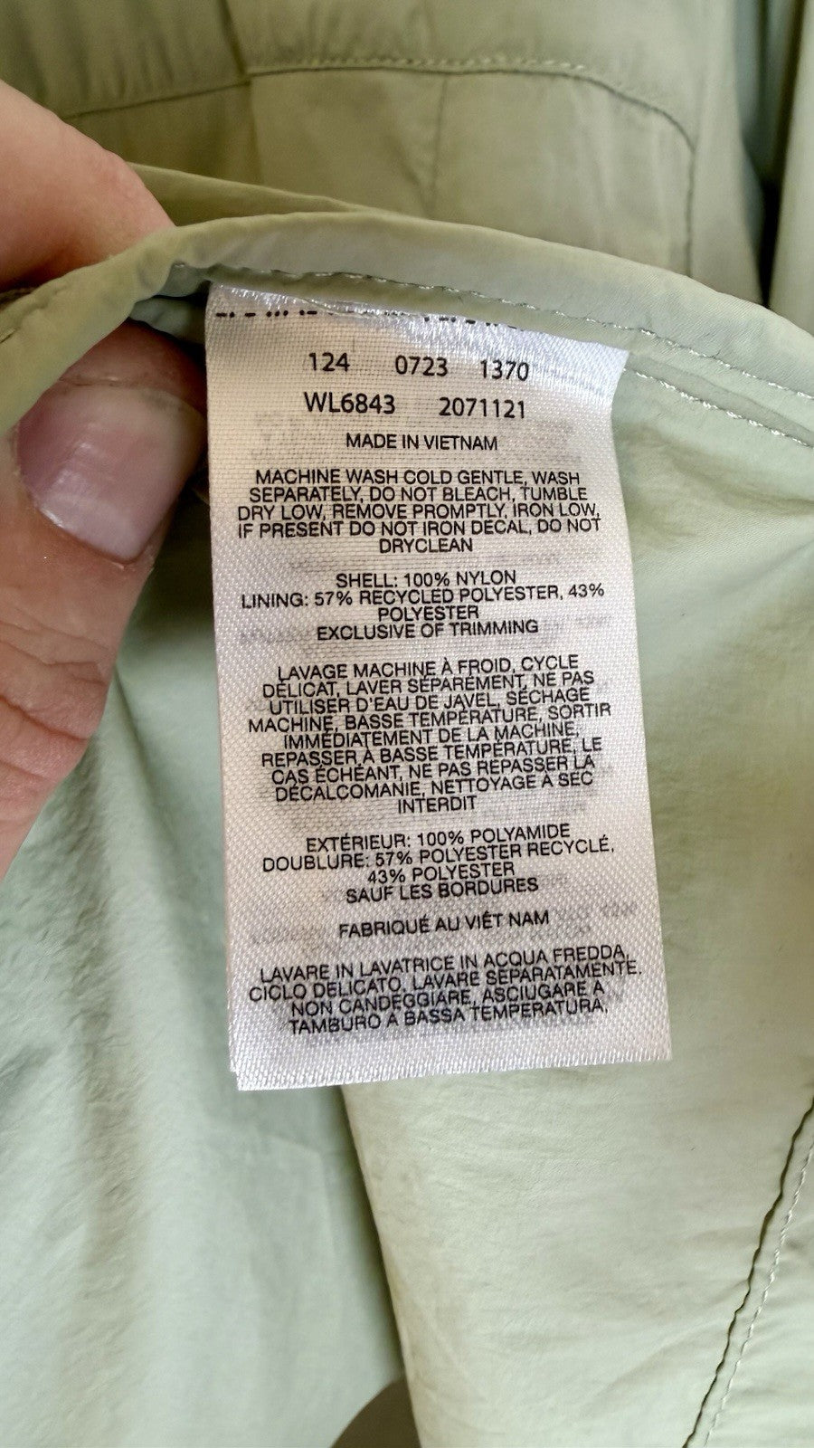 NWT Columbia Women’s Windbreaker Zip-Up Jacket Water Resistant Sage Green Hooded
