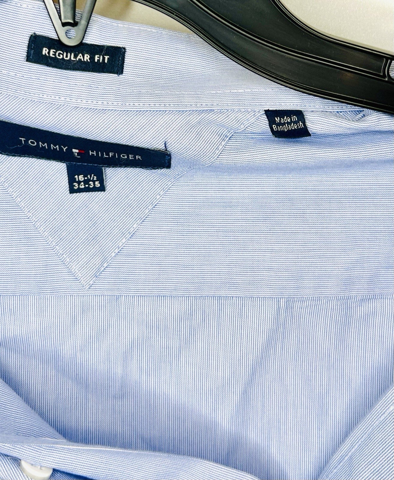 TOMMY HILFIGER BUTTON DOWN MENS SHIRT 16 1/2 34/35 REGULAR FIT LIGHT BLUE 