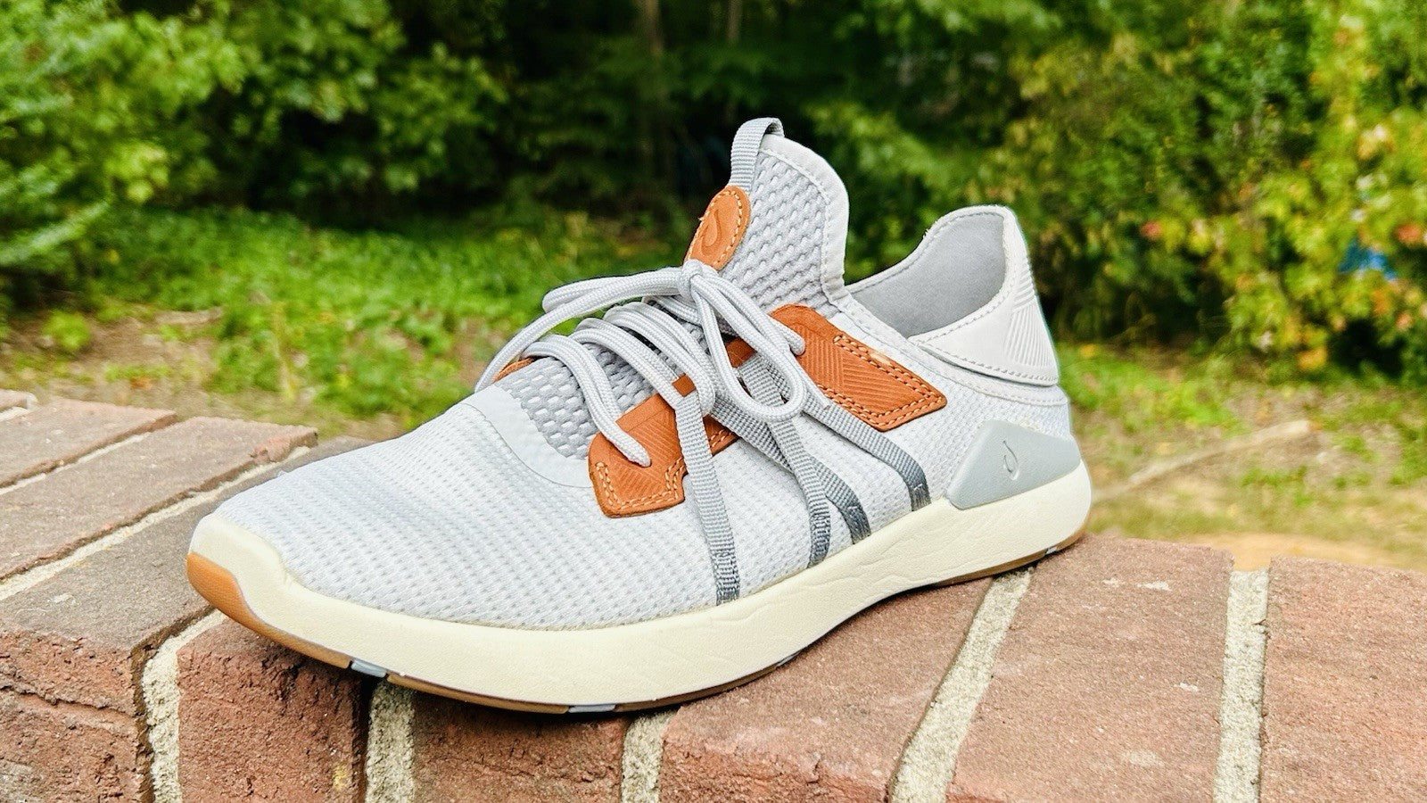Olukai Mio Li Convertible Mesh Sneaker - Mist Grey/Poi - Men’s 10 - Retail $130