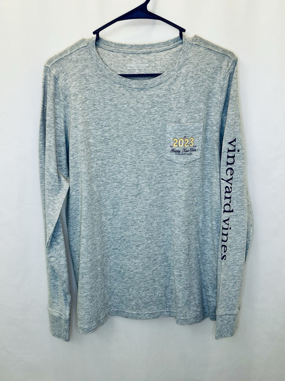 Vineyard Vines Shirt Womens Medium Gray Long Sleeve Whale Logo Pocket Tee Casual