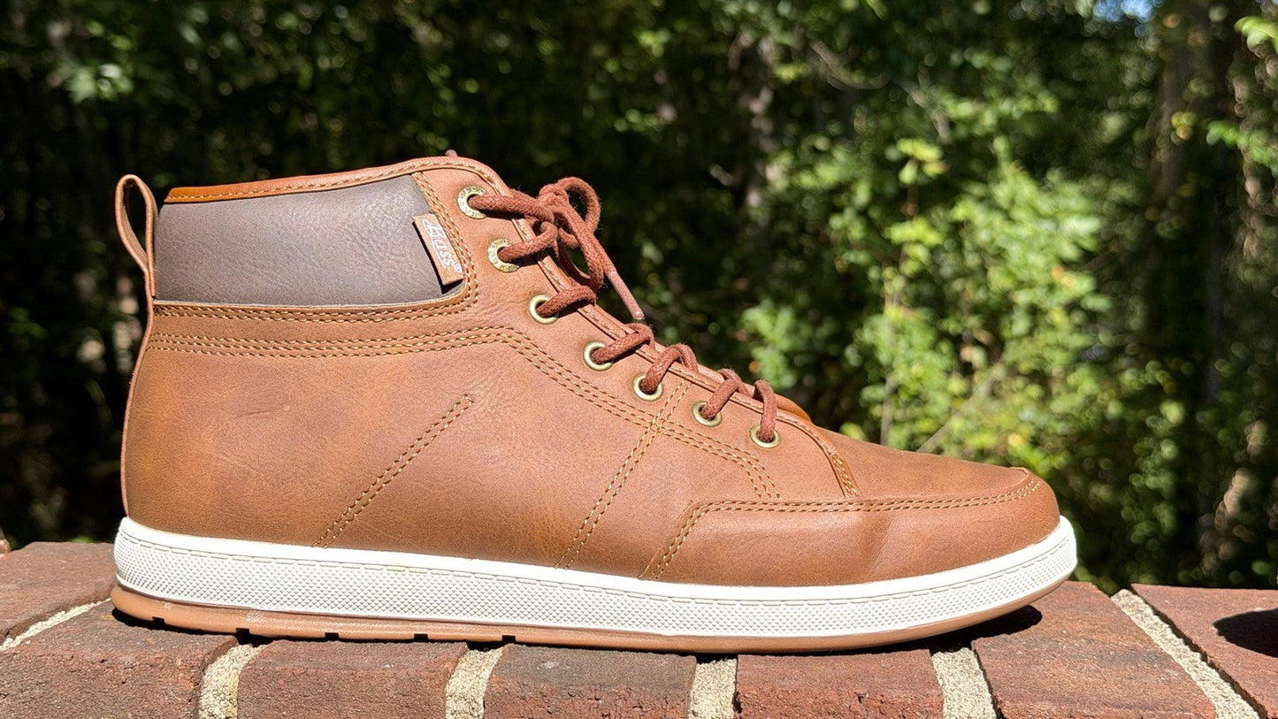 Men’s G. H. Bass & Co. Hi Top Sneakers EUC Shoes Synthetic Upper Brown 10 casual