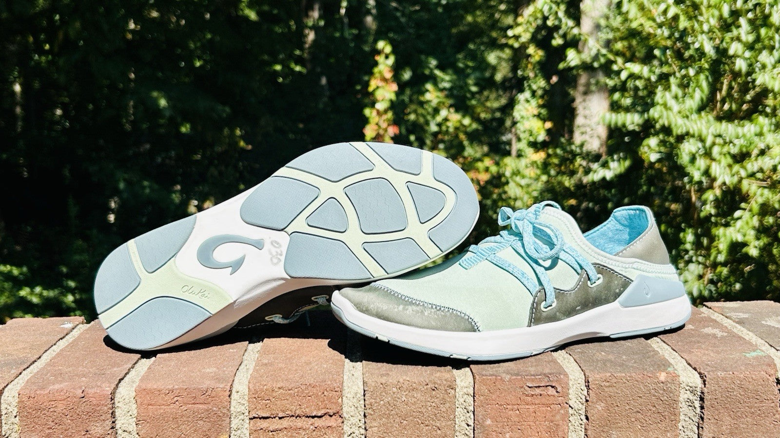 OLUKAI Miki Li / Pale Moss / Dolphin / Slip On Sneakers / Size 7 / Women's Shoes