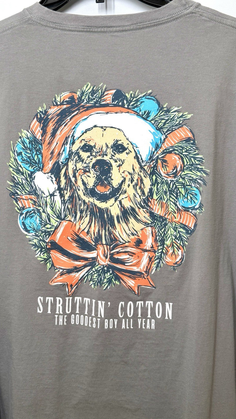 Struttin Cotton / Men’s Size Large / Christmas T-shirt / Santa Dog / Pima Cotton