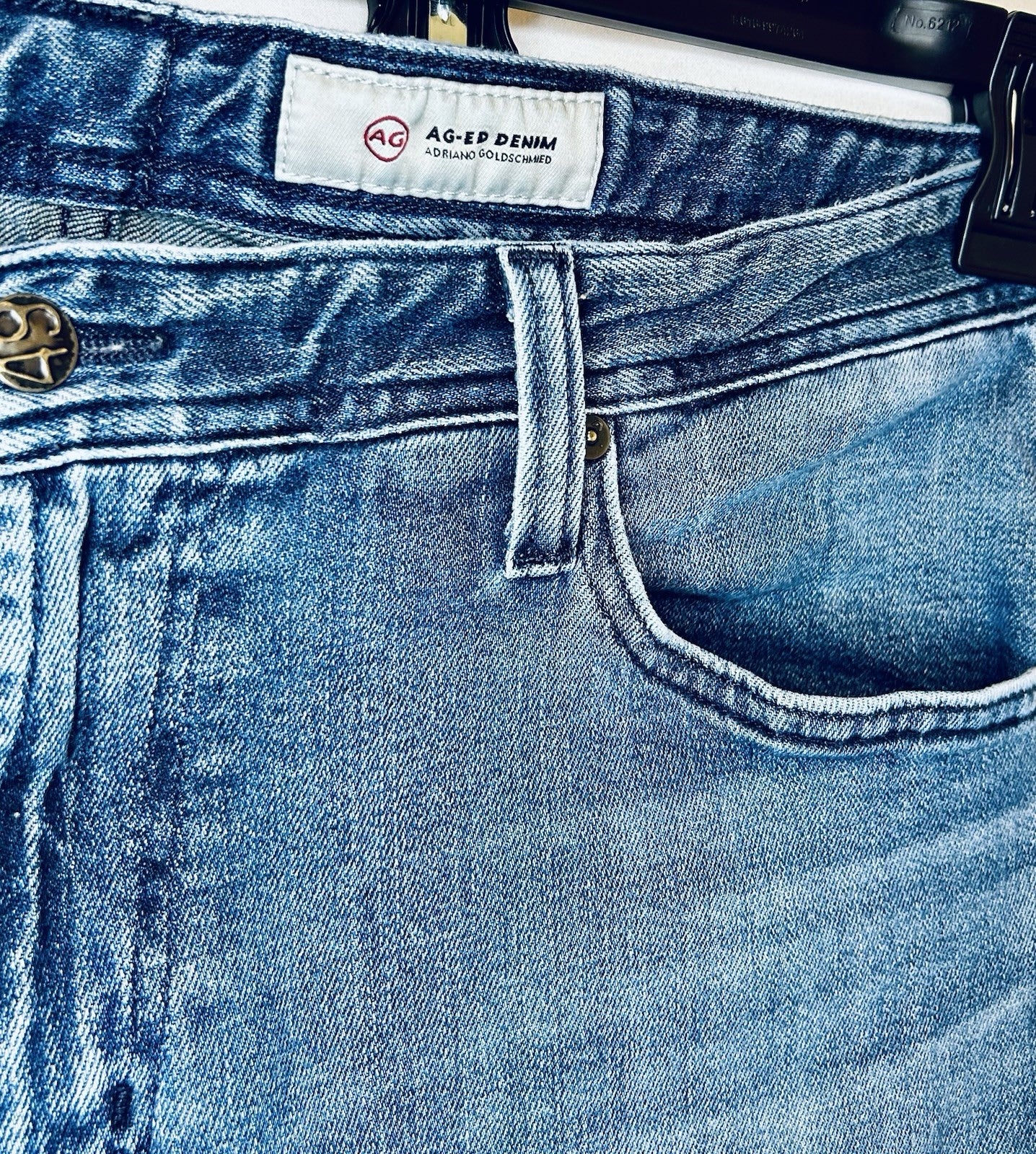 AG Adriano Goldschmied The Graduate Tailored Leg Medium Wash Mens 34 (34x30)