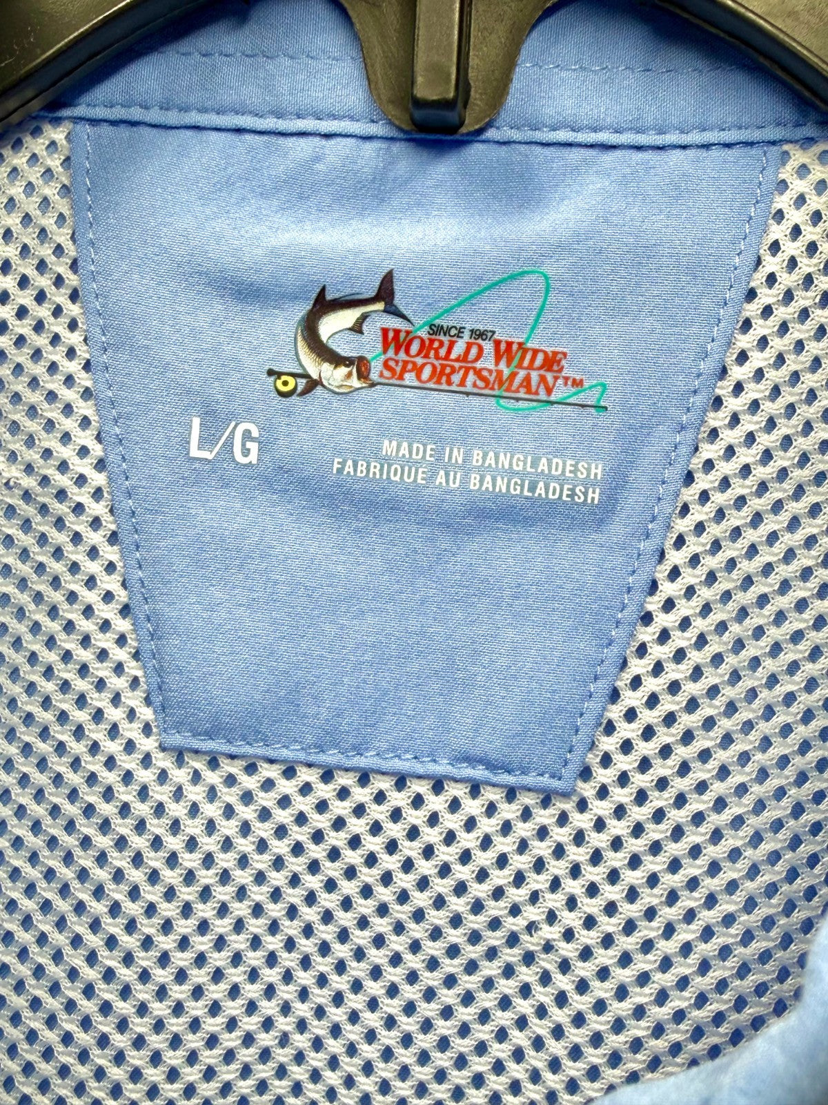World Wide Sportsman Men's Large Blue Short Sleeve Vented Fishing Button Up