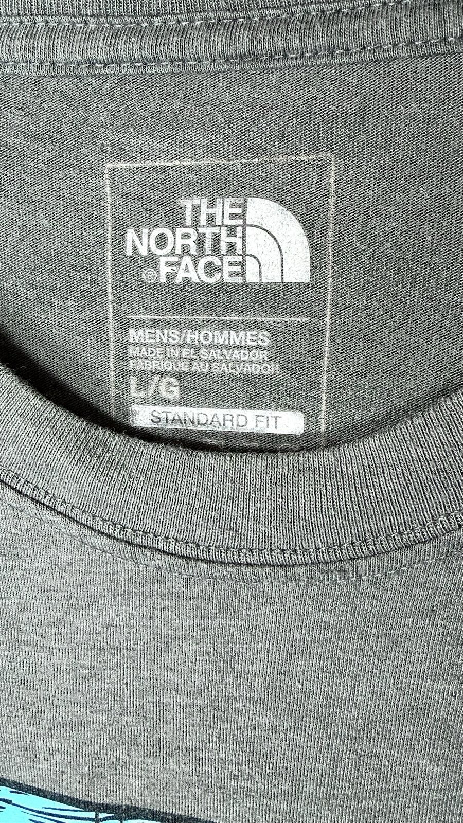 THE NORTH FACE Never Stop Exploring CHICAGO Grey L/S Graphic Tee Size Large RARE
