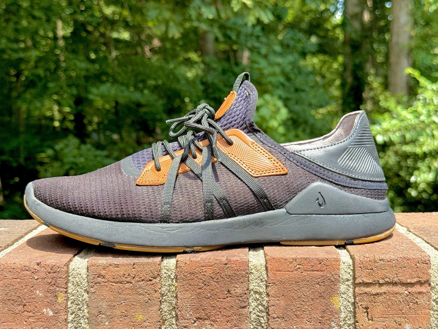 OluKai Mio Li Men’s Size 12 Lava Rock Athletic Sneakers Shoes Worn Twice