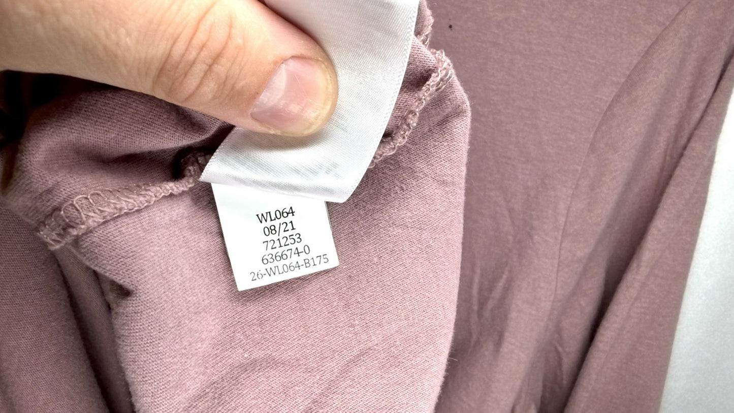 The North Face Women’s Long Sleeve Snowy Mountain Tee