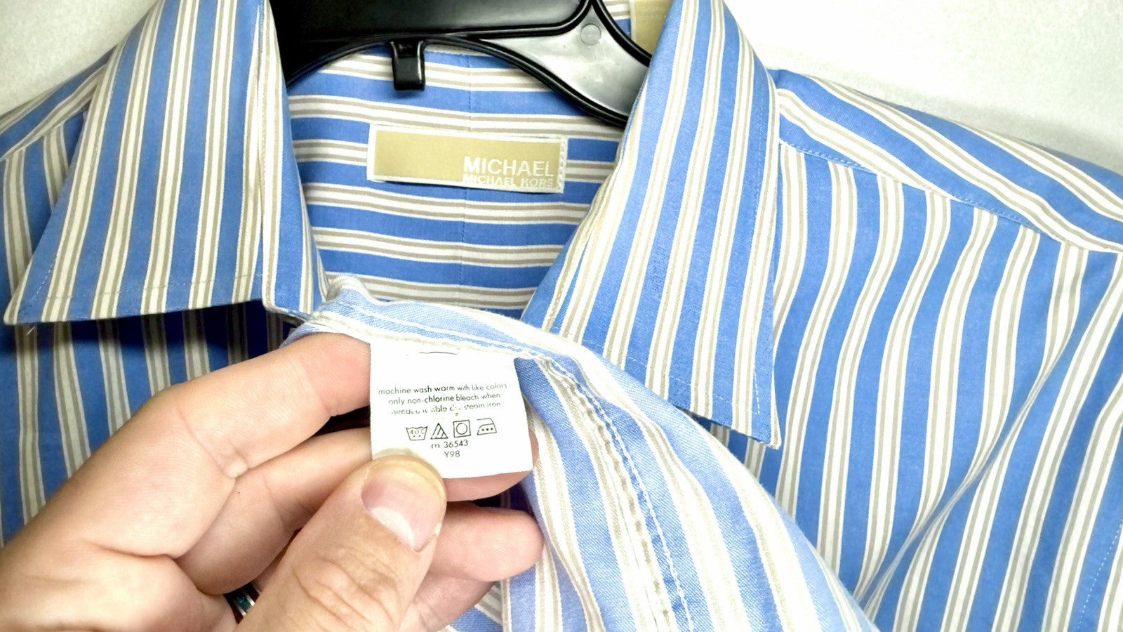 MICHAEL KORS Mens Button-Up Dress Shirt Large 16.5 34/35White Blue Stripe Cotton
