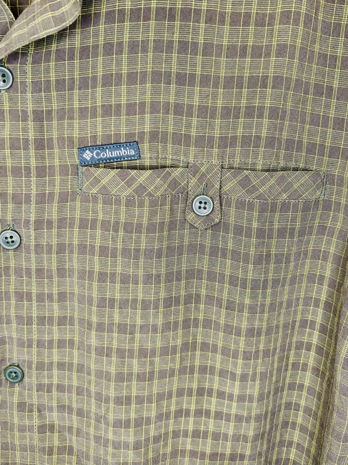 Columbia Omnishade Men Size Large Full Button Down Long Sleeve Shirt