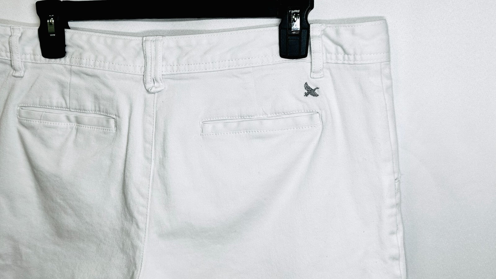 Eddie Bauer Women’s Shorts LEGEND WASH Stretch Slightly Curvy White Size 12