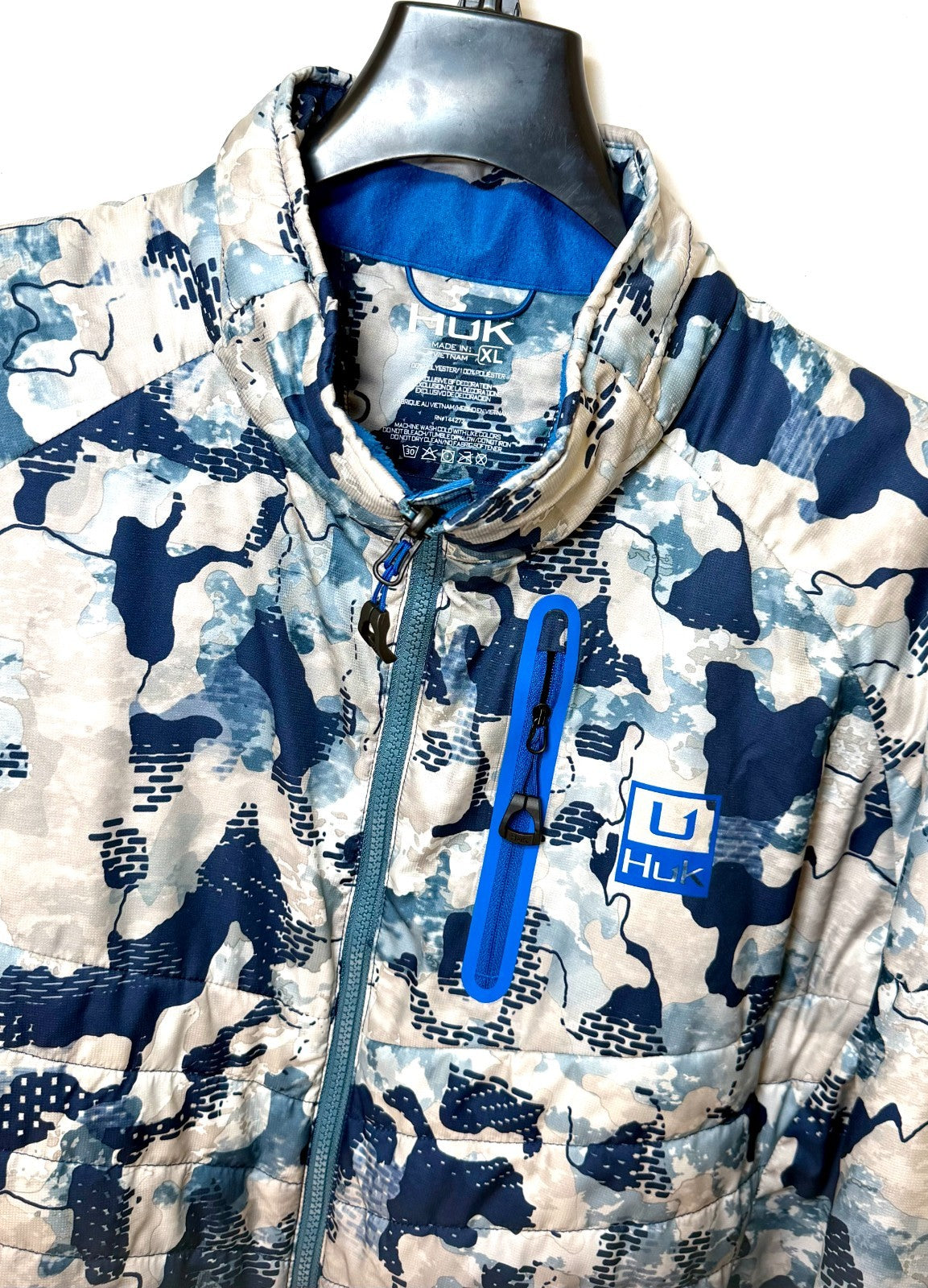 Huk Men's Icon X Puff Blue Camo Insulated Jacket / Size XL / $160 Retail